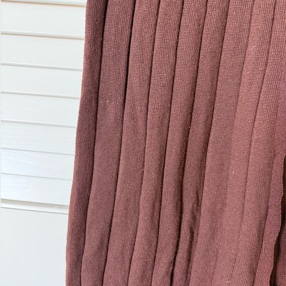 Long Sleeve Ribbed Dress - Picture 5 of 5